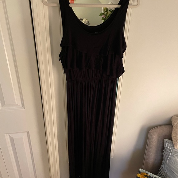 Black Tiered Maxi Dress - Picture 4 of 6